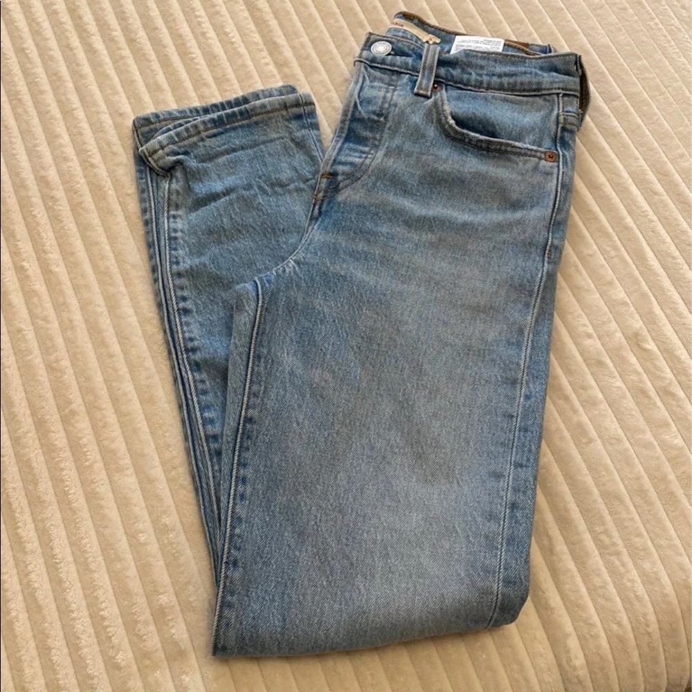 Levi’s premium wedgie fit jeans